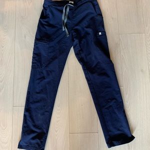Gently used figs scrubs scrub bottoms, straight leg! In amazing condition!